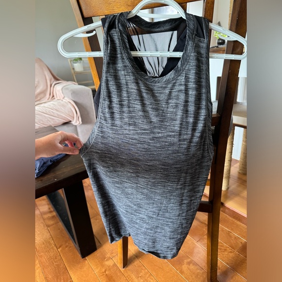 Lululemon Size 6 - Picture 1 of 2